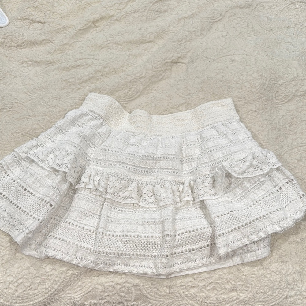 Chic White Lace Skirt